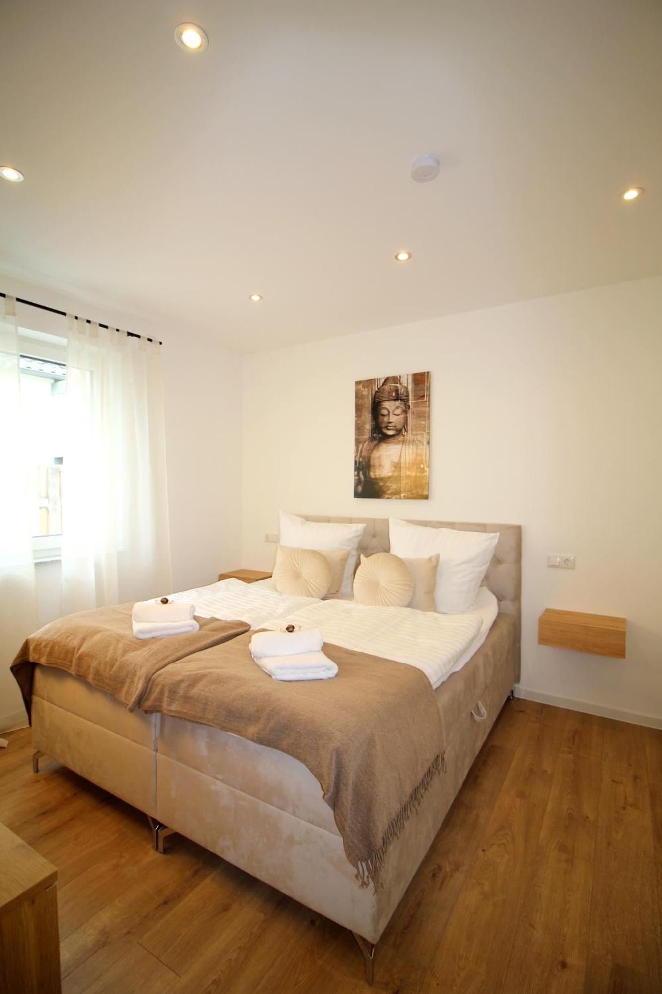 Apartment Mit Voll Ausgestatetter Kueche, Badewanne, Balkon, Parkplatz Vor Dem Haus, Ruhig Gelegen, Ada4 Kulmbach Dış mekan fotoğraf